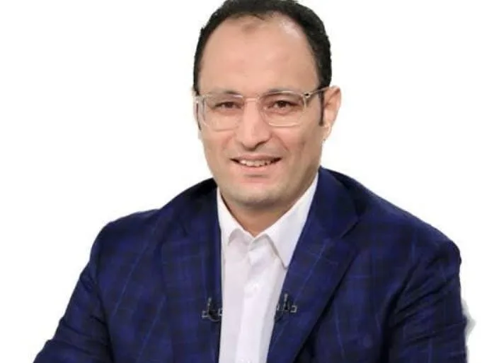 أحمد إمبابي يتولى رئاسة تحرير مجلة روز اليوسف بدلاً من أحمد الطاهري