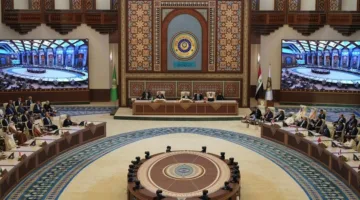 ما الذي تضمنه البيان الختامي للقمة العربية الرابعة والثلاثين في بغداد حول القضية الفلسطينية؟