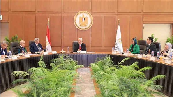 72 تكليفًا.. مخرجات بارزة في أول اجتماع للمجالس النوعية