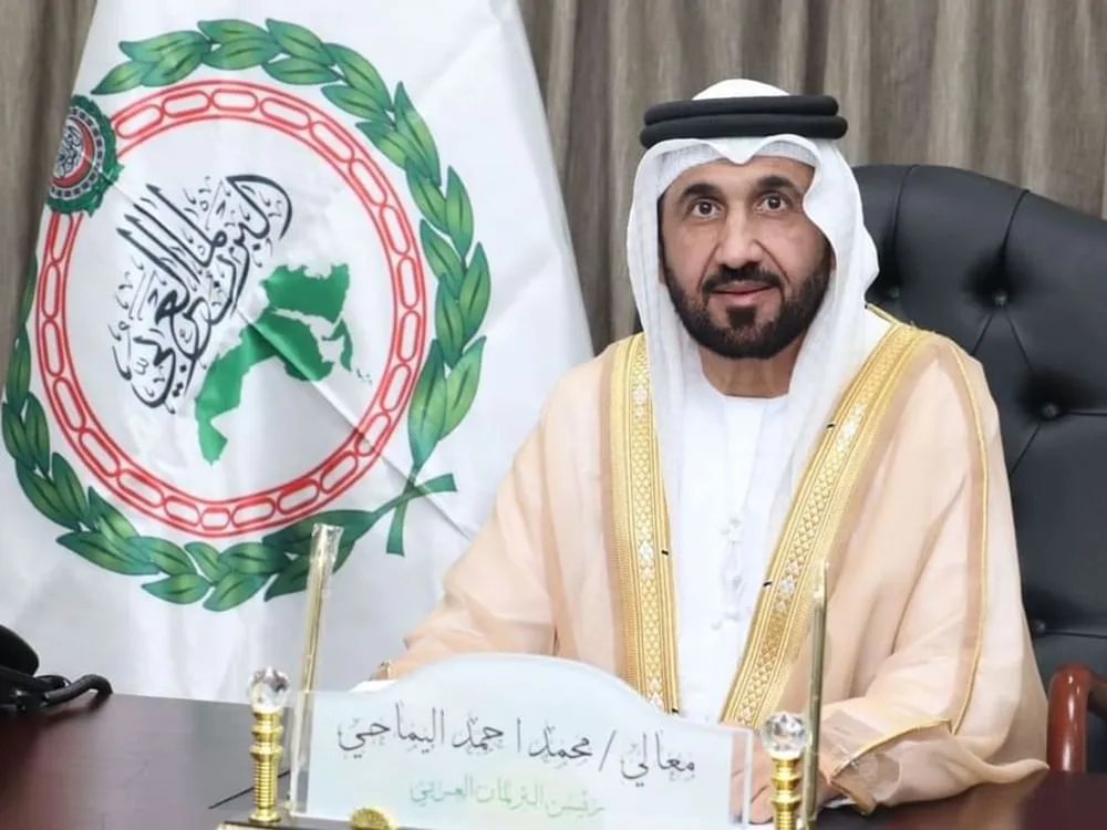 رئيس البرلمان العربي يبارك اليمن بمناسبة الذكرى الخامسة والثلاثين لعيدها الوطني رئيس البرلمان العربي يبارك اليمن بمناسبة الذكرى الخامسة والثلاثين لعيدها الوطني