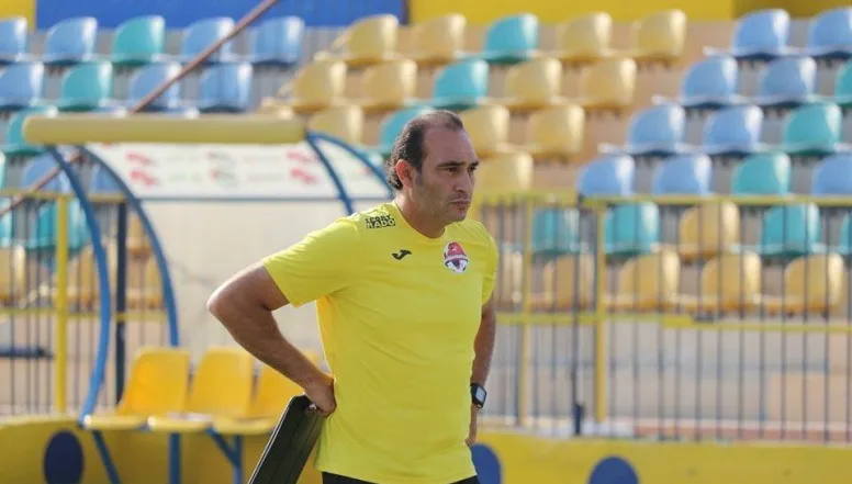 علي ماهر: من غير المقبول أن يضيّع لاعبو الأهلي والزمالك الوقت