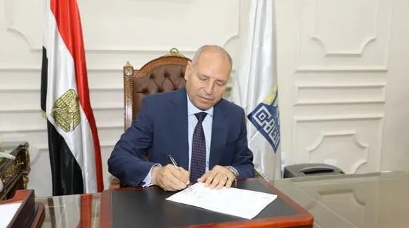 محافظ القاهرة: منع نصب أي خيام لعرض الذبائح الحية في الشوارع العامة للمواطنين أو محلات اللحوم. محافظ القاهرة: منع نصب أي خيام لعرض الذبائح الحية في الشوارع العامة للمواطنين أو محلات اللحوم.
