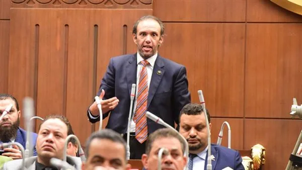 وكيل حقوق إنسان الشيوخ يطالب بإصدار قانون يجرم زواج الأطفال