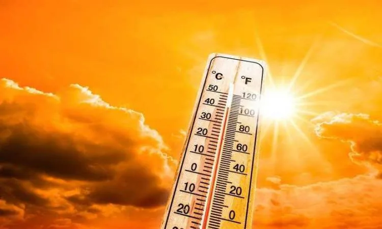 فيديو.. توقعات الأرصاد: ذروة حرارة شديدة غداً مع نشاط للرياح يثير الأتربة في معظم المناطق. فيديو.. توقعات الأرصاد: ذروة حرارة شديدة غداً مع نشاط للرياح يثير الأتربة في معظم المناطق.