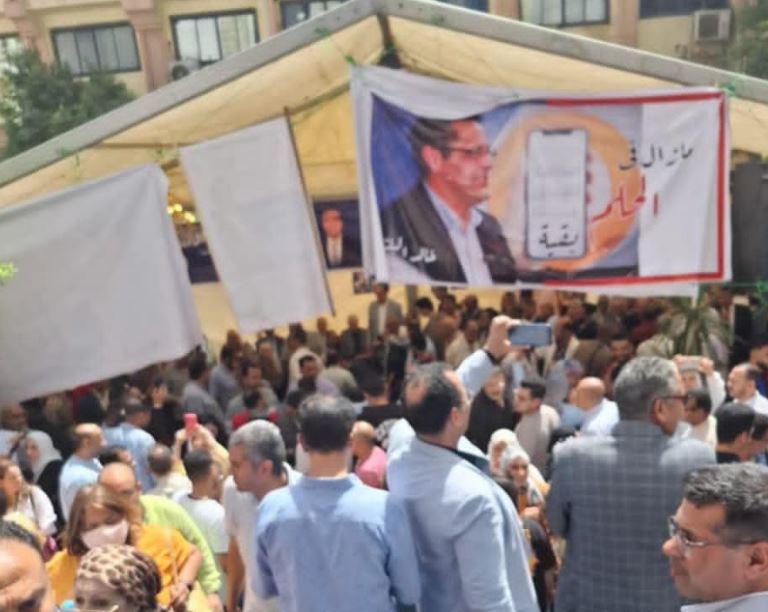 رسميا.. فوز خالد البلشي بمقعد نقيب الصحفيين لدورة جديدة.. وأنصاره يطلقون الزغاريد