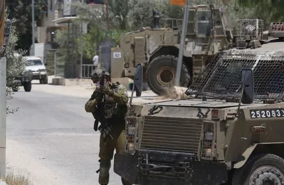 أحدهما طفل.. إصابة فلسطينيين اثنين برصاص الجيش الإسرائيلي بالضفة