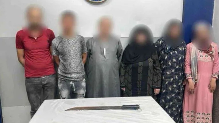 نزاع حول تركيب كاميرات: توقيف طرفي شجار داخل مسجد في منطقة السلام بالقاهرة نزاع حول تركيب كاميرات: توقيف طرفي شجار داخل مسجد في منطقة السلام بالقاهرة