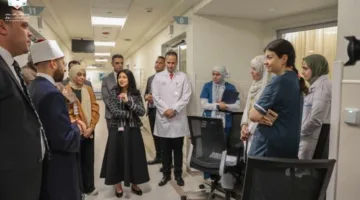 وزير الأوقاف: يستحق أبناء مصر كل جهد وعناء خلال زيارته لمستشفى أهل مصر