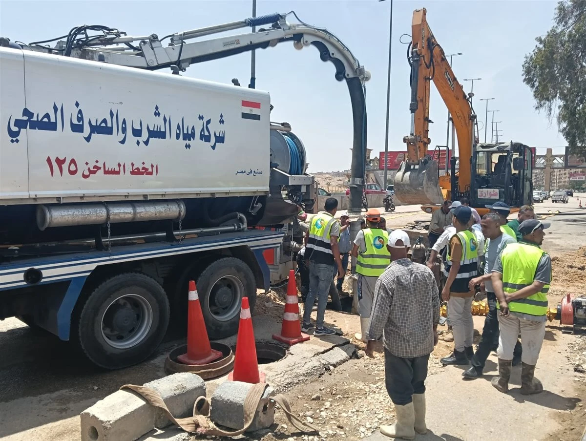 إكمال إصلاح كسر في خط مياه مدخل مدينة هضبة الأهرام في غضون ساعتين