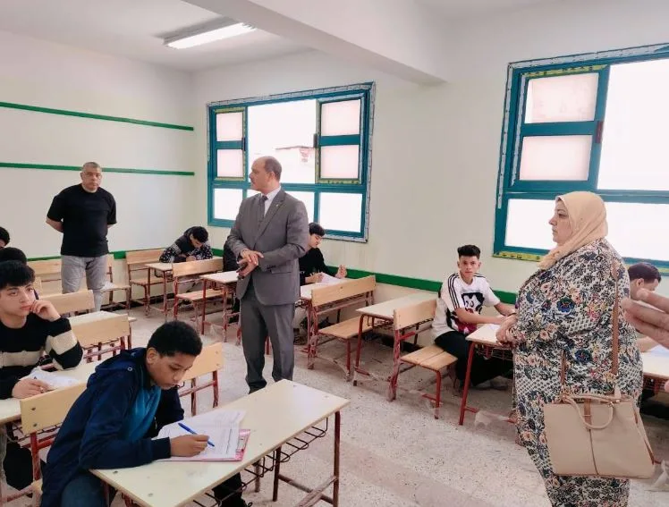 عاصفة الإسكندرية: وزارة التنمية المحلية تؤكد إجراء امتحانات الشهادة الإعدادية غدًا كما هو مقرر عاصفة الإسكندرية: وزارة التنمية المحلية تؤكد إجراء امتحانات الشهادة الإعدادية غدًا كما هو مقرر