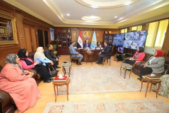 محافظ كفر الشيخ يستعرض انطلاق حملة “من بدري أمان” لتعزيز صحة المرأة محافظ كفر الشيخ يستعرض انطلاق حملة “من بدري أمان” لتعزيز صحة المرأة