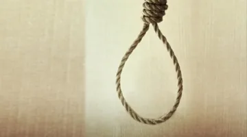خلاف داخل الأسرة يؤدي إلى مأساة: شاب يعلق نفسه في الغربية بعد شجار مع أخته.
