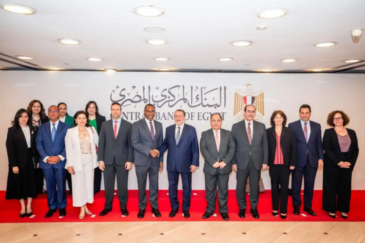 محافظ البنك المركزي المصري يستقبل نائب المدير العام لصندوق النقد الدولي والوفد المصاحب له محافظ البنك المركزي المصري يستقبل نائب المدير العام لصندوق النقد الدولي والوفد المصاحب له