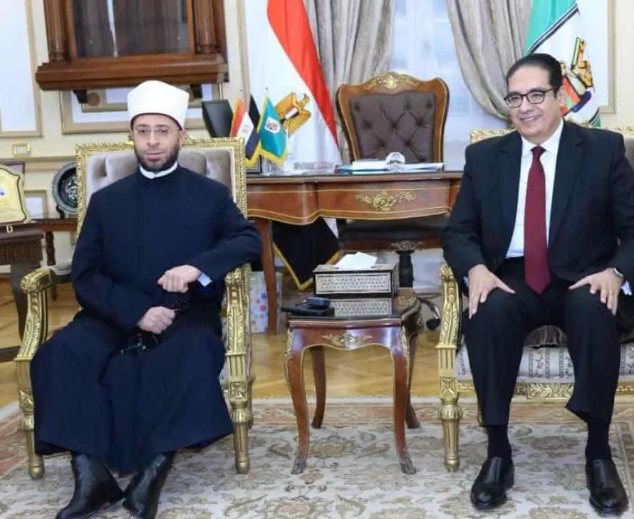 وزير الأوقاف يشارك في اختتام الدورة الرابعة الخاصة بالأئمة والواعظات في اللغة العربية والإعلام وزير الأوقاف يشارك في اختتام الدورة الرابعة الخاصة بالأئمة والواعظات في اللغة العربية والإعلام
