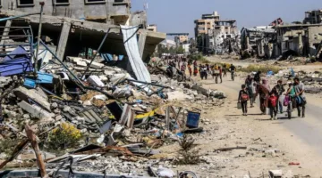 إستراتيجية البعوض: أسوشيتد برس تُظهر استخدام الاحتلال الإسرائيلي للمدنيين الفلسطينيين كدروع بشرية بشكل منهجي