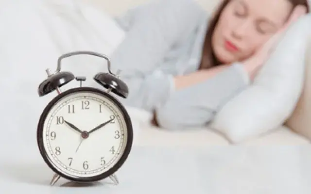 كيف يؤثر البلاستيك على اضطراب النوم والساعة البيولوجية للجسم البشري؟