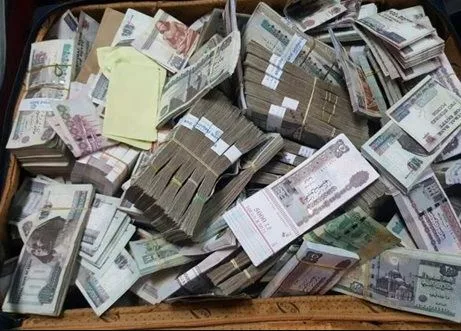 التحقيق مع تاجر مخدرات قام بمحاولة تبييض 90 مليون جنيه التحقيق مع تاجر مخدرات قام بمحاولة تبييض 90 مليون جنيه