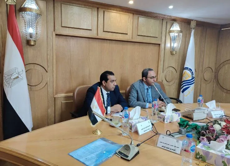 محافظ قنا يبحث مع نواب مجلسي الشيوخ والنواب ملفات التنمية وتعزيز التعاون المشترك