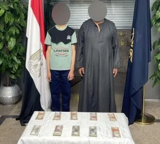 انتحلا صفة موظفي بنك.. ضبط شخص ونجل شقيقه لاستيلائهما على أموال المواطنين
