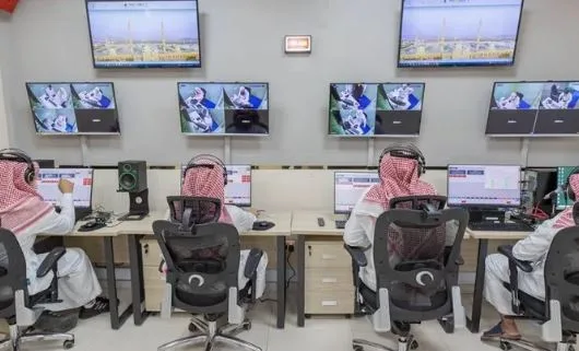 السعودية تطلق مشروعًا عالميًا لترجمة خطبة عرفة إلى 35 لغة وتؤكد استعدادها لاستقبال الحجاج. السعودية تطلق مشروعًا عالميًا لترجمة خطبة عرفة إلى 35 لغة وتؤكد استعدادها لاستقبال الحجاج.