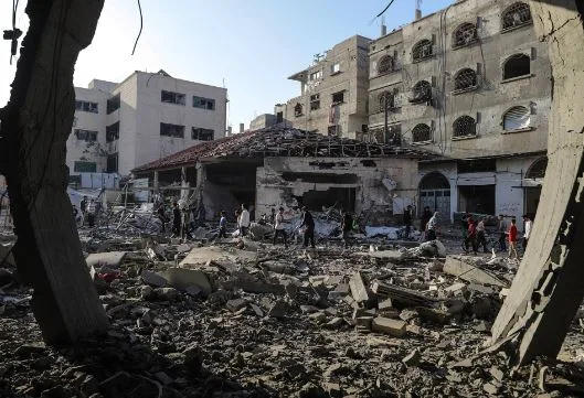 مسؤول: مصر تدعو إلى تقديم تنازلات للوصول إلى اتفاق يساهم في حل الأزمة الإنسانية في غزة مسؤول: مصر تدعو إلى تقديم تنازلات للوصول إلى اتفاق يساهم في حل الأزمة الإنسانية في غزة