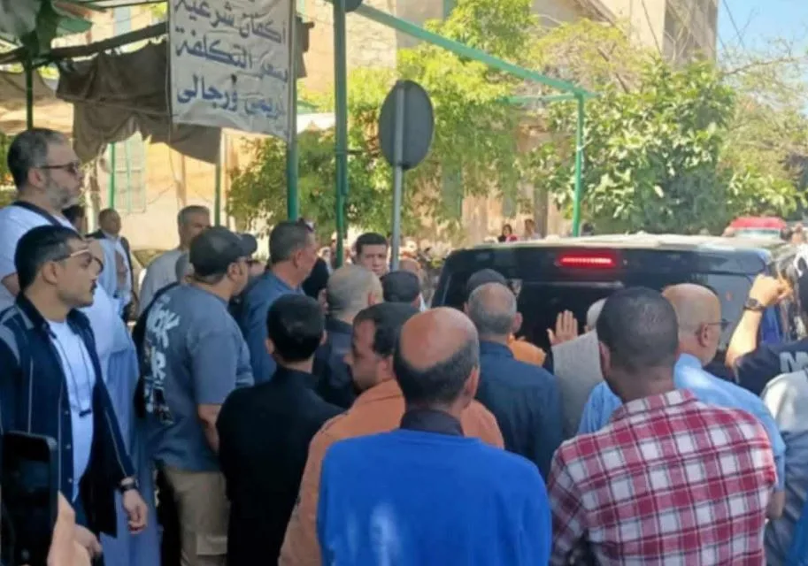 تشييع جثمان الفنان نعيم عيسى لمقابر المنارة في الإسكندرية