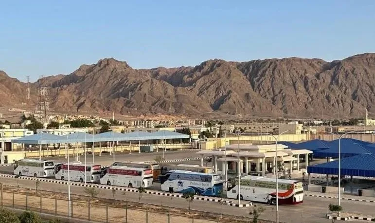 الفوج السادس: تواصل مغادرة أفواج الحج البري من ميناء نويبع الفوج السادس: تواصل مغادرة أفواج الحج البري من ميناء نويبع