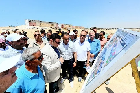 وزير الإسكان يزور مشروع البحيرات والطرق ومدخل مارينا الساحل الشمالي وزير الإسكان يزور مشروع البحيرات والطرق ومدخل مارينا الساحل الشمالي