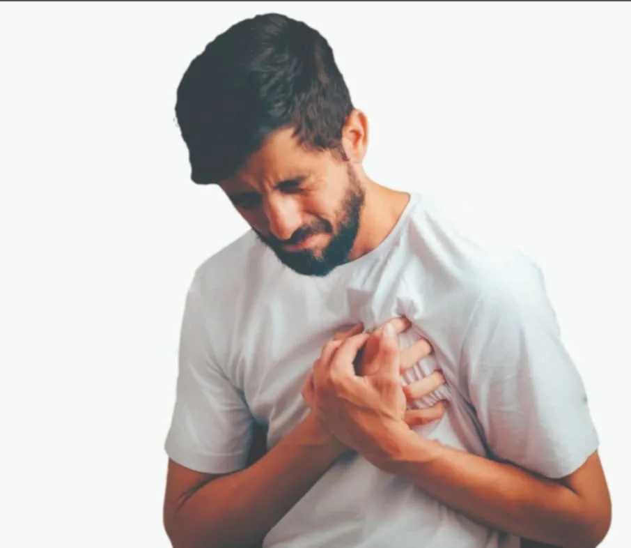 آلام الصدر ليست دائماً ناتجة عن مشاكل قلبية.. اكتشف الأسباب المحتملة الأخرى آلام الصدر ليست دائماً ناتجة عن مشاكل قلبية.. اكتشف الأسباب المحتملة الأخرى