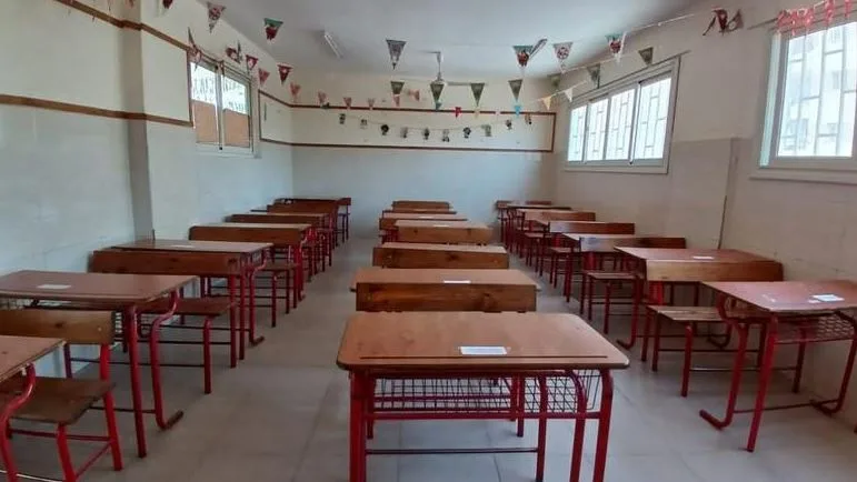 التعليم prepares committees to welcome middle school certificate students.