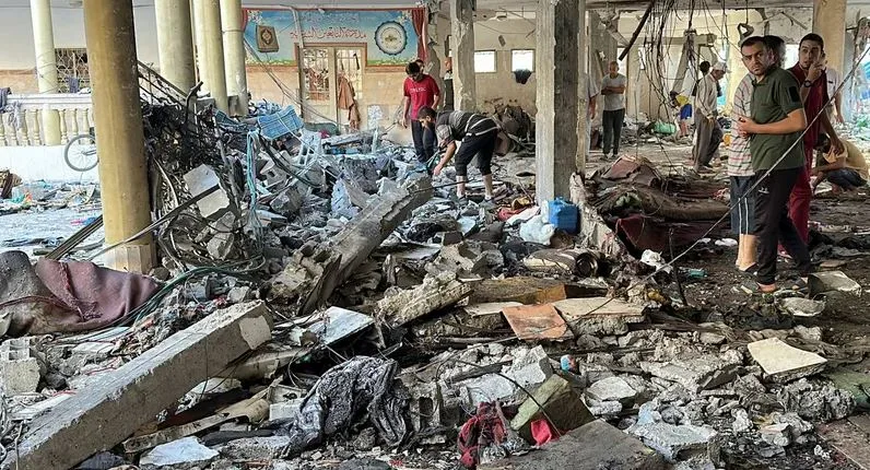 صحة غزة: 17 شهيدا بقصف إسرائيلي استهدف مدرسة للنازحين بمخيم بالبريج