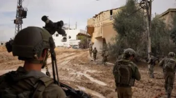 حماس: استغلال جيش الاحتلال للفلسطينيين كدروع بشرية يعد جريمة حرب تعكس الانحلال الأخلاقي.