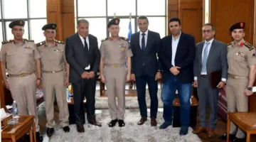 إدارة الإشارة بالقوات المسلحة ومحافظة السويس يبرمان اتفاقية تعاون لتعزيز خدمات الشبكة الوطنية للطوارئ.