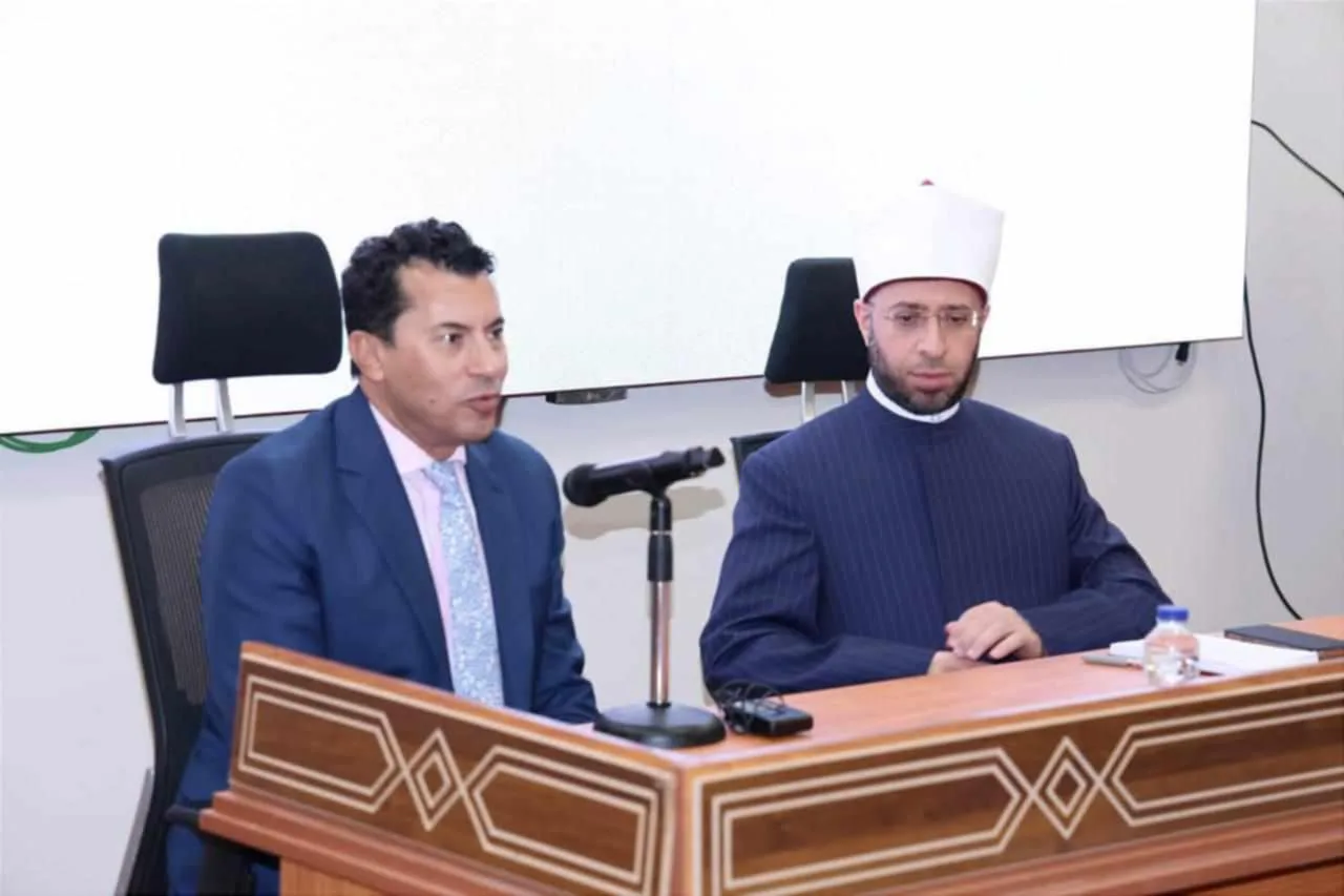 وزيرا الأوقاف والشباب يجتمعان مع أعضاء اتحاد الشباب. وزيرا الأوقاف والشباب يجتمعان مع أعضاء اتحاد الشباب.