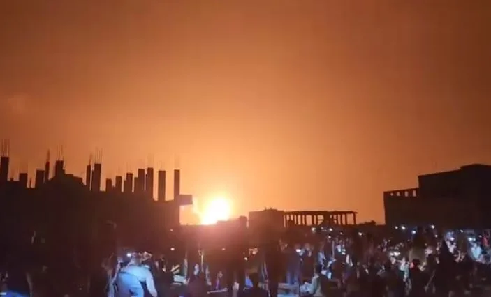 من الحديدة إلى بن جوريون.. تفاصيل التصعيد الإسرائيلي غير المسبوق ضد الحوثيين (تسلسل زمني)