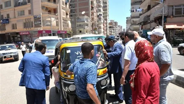بعد confiscating 120 مكبر صوت.. محافظ الدقهلية: لن يُسمح لأي توك توك برفع صوته مرة أخرى في المنصورة. بعد confiscating 120 مكبر صوت.. محافظ الدقهلية: لن يُسمح لأي توك توك برفع صوته مرة أخرى في المنصورة.
