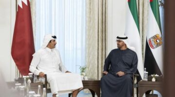رئيس الإمارات وأمير قطر يبحثان مستجدات الأوضاع في الشرق الأوسط