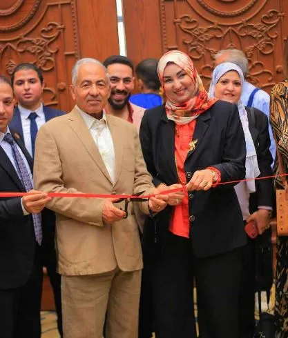 حزب حماة الوطن يستمر في تقديم الدعم للأسر المحتاجة خلال معرض ملابس عيد الأضحى حزب حماة الوطن يستمر في تقديم الدعم للأسر المحتاجة خلال معرض ملابس عيد الأضحى