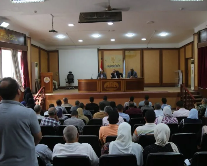 محافظ كفر الشيخ: عدم التساهل مع المقصرين ونسعى لخدمة المواطنين وتحقيق العدالة في تنظيم أراضي الدولة محافظ كفر الشيخ: عدم التساهل مع المقصرين ونسعى لخدمة المواطنين وتحقيق العدالة في تنظيم أراضي الدولة