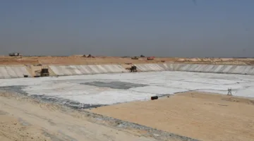 وزير الإسكان يُتابع مشروعات توسعة وصيانة محطات الصرف الصحي في الشروق والعاشر ومنطقة المنيا الجديدة