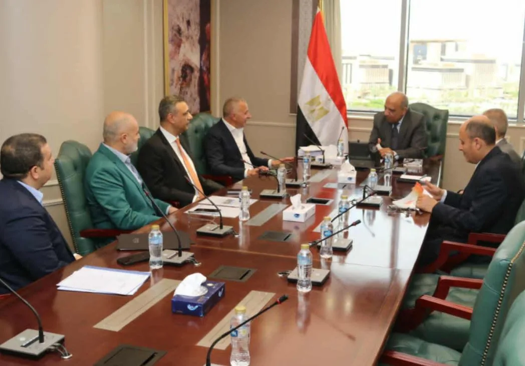 وزير الكهرباء يتباحث مع رئيس شركة السويدي إليكتريك حول التعاون في تعزيز الخدمات ومكافحة سرقة الكهرباء وزير الكهرباء يتباحث مع رئيس شركة السويدي إليكتريك حول التعاون في تعزيز الخدمات ومكافحة سرقة الكهرباء
