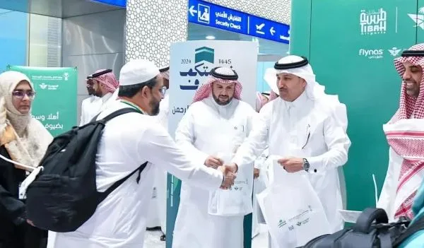 السعودية تعلن غرامة من يقوم من حاملي تأشيرات الزيارة بالدخول لمكة تصل إلى 20 ألف ريال