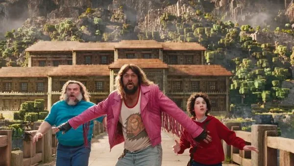A Minecraft Movie يتعثر في طريق المليار دولار