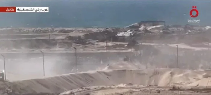 Cairo News: Chaos in Aid Distribution in Rafah and Gunfire from Israeli Forces