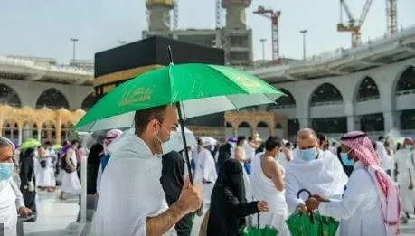 السياحة توجه شركات الحج لتوفير مظلات وتقديم توعية للحجاج حول مخاطر الإجهاد الحراري السياحة توجه شركات الحج لتوفير مظلات وتقديم توعية للحجاج حول مخاطر الإجهاد الحراري