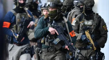 ألمانيا: اعتقال خمسة أشخاص يشتبه في انتمائهم لخلايا إرهابية من اليمين المتطرف