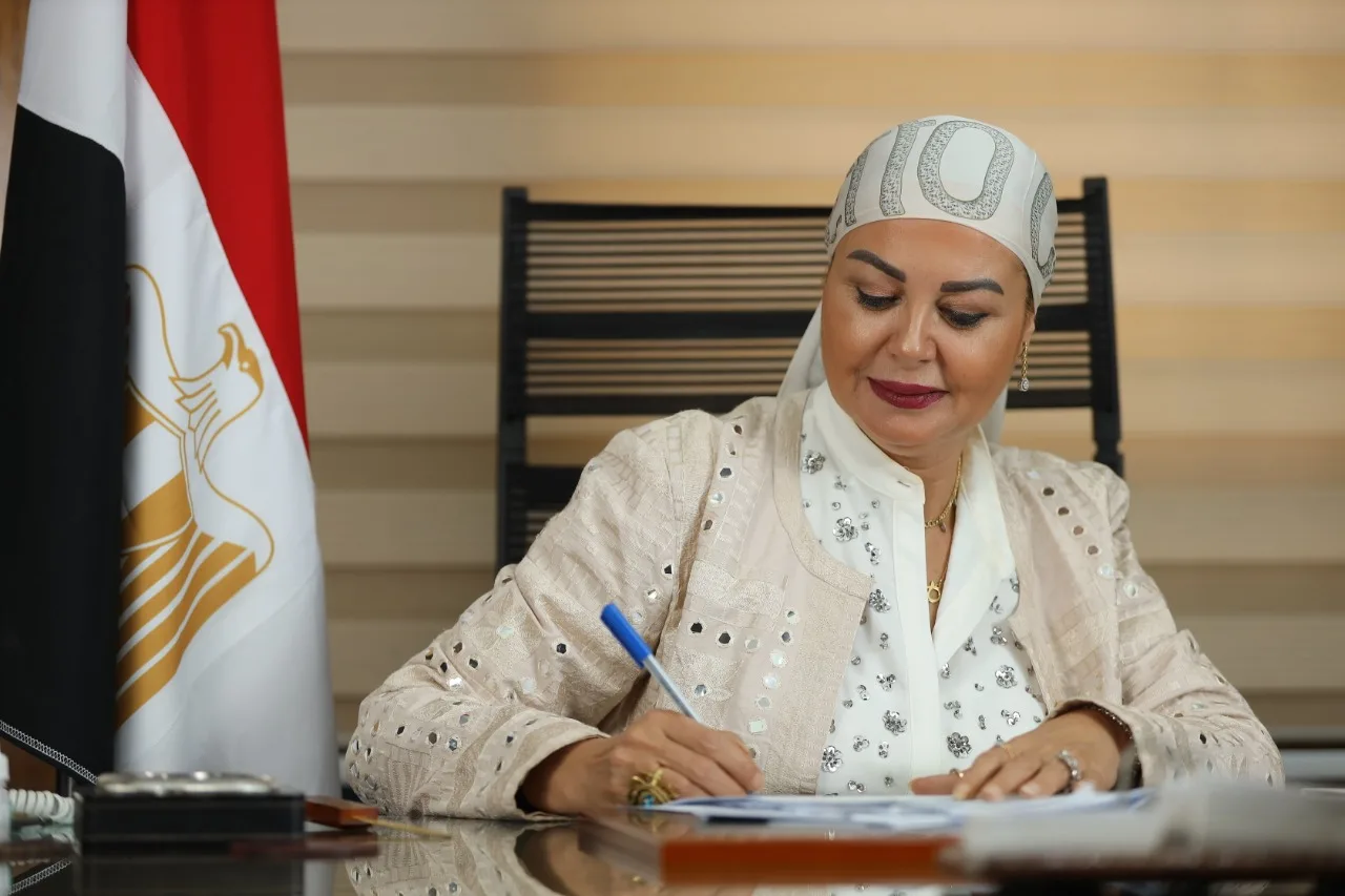 النائبة أمل سلامة تدعو لمراجعة رواتب موظفي القطاع الخاص النائبة أمل سلامة تدعو لمراجعة رواتب موظفي القطاع الخاص