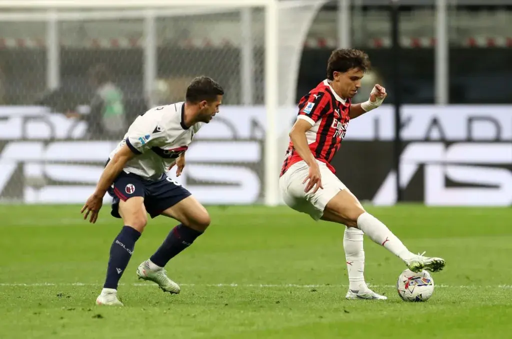 ميلان يقلب الطاولة على بولونيا بثلاثية في الدوري الإيطالي