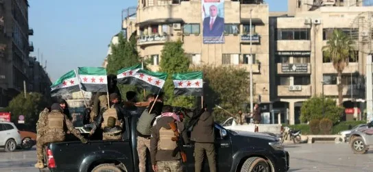 وزير الدفاع السوري: يجب على قادة الفصائل المسلحة التسجيل في الكلية العسكرية والنجاح فيها قبل الحصول على الترقيات. وزير الدفاع السوري: يجب على قادة الفصائل المسلحة التسجيل في الكلية العسكرية والنجاح فيها قبل الحصول على الترقيات.