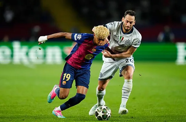 التشكيل المتوقع لقمة إنتر وبرشلونة في دوري الأبطال